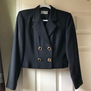 Kasper black cropped blazer size 6